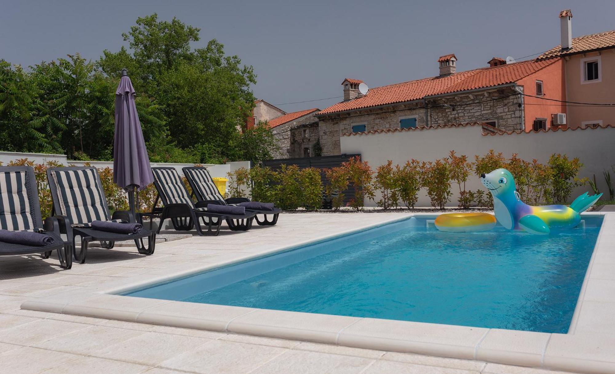 Holiday Home Volta Rakalj Kültér fotó