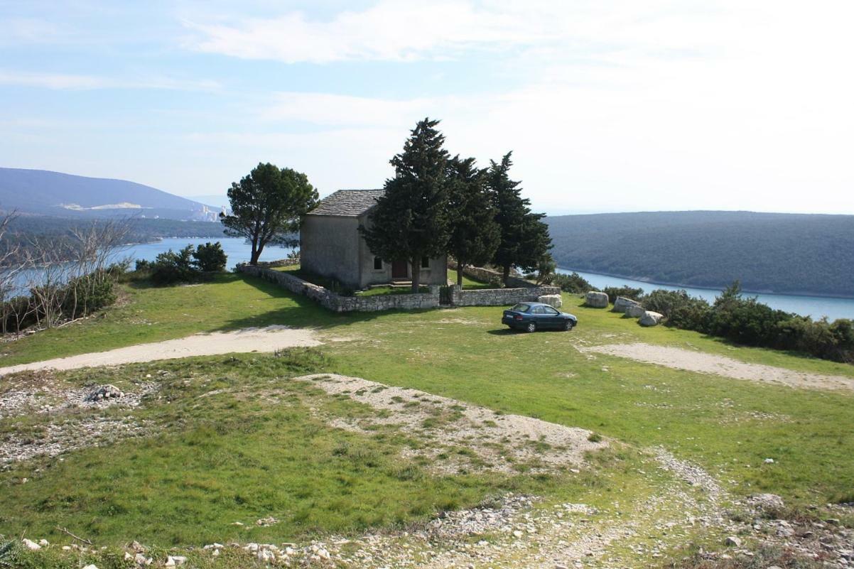 Holiday Home Volta Rakalj Kültér fotó